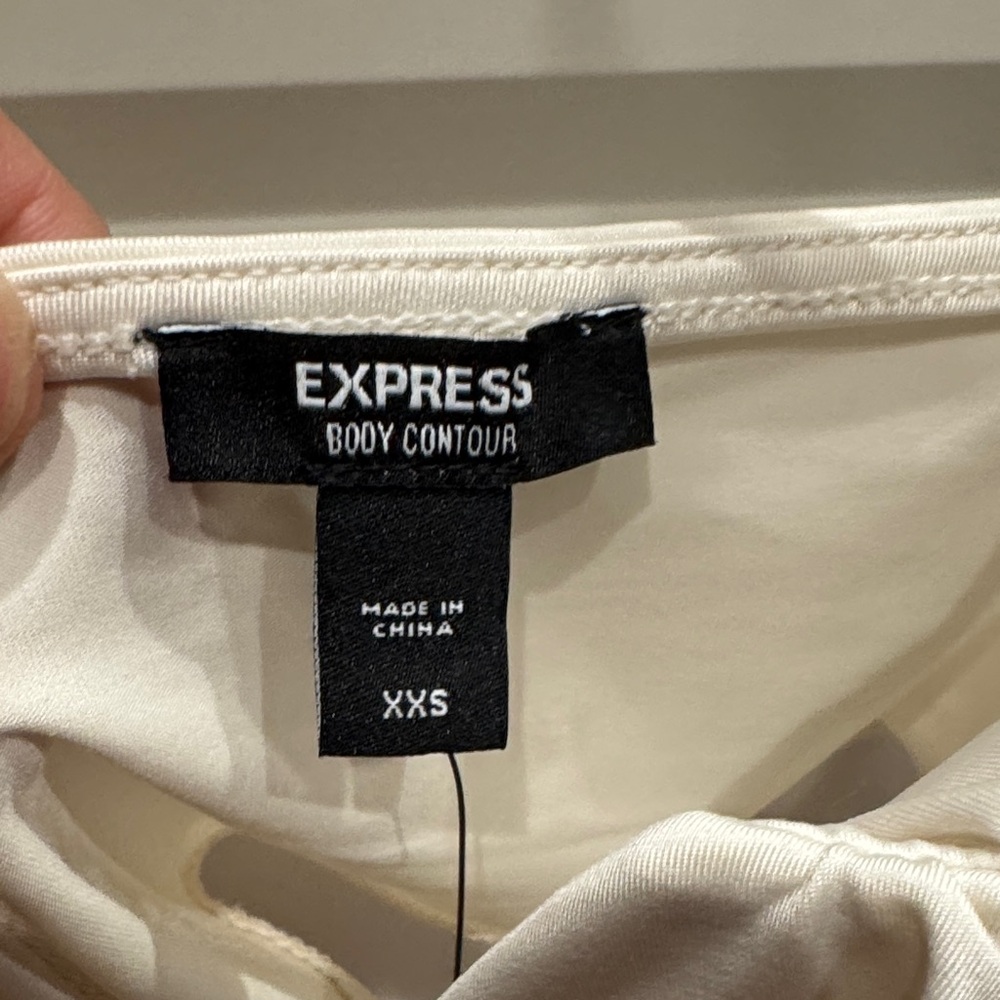 Express Ivory Ruffle Bikini Top - Picture 3 of 4